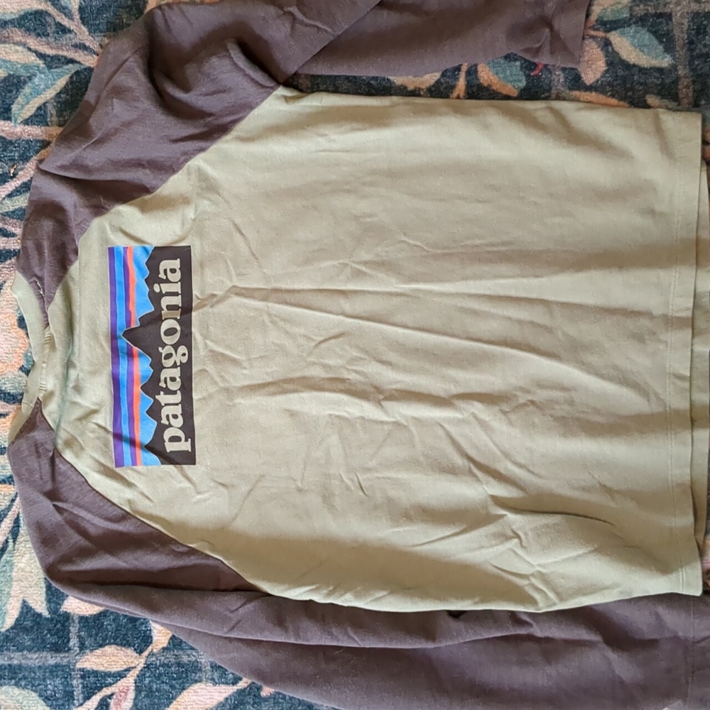 Patagonia Sweatshirt - Picture 3 of 3